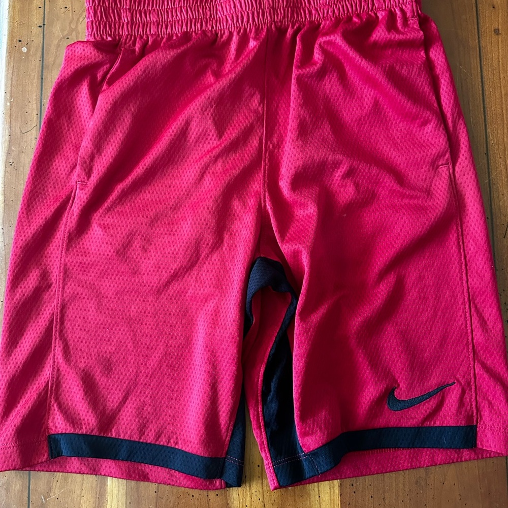 Nike Dri-FIT Red Shorts Boys L